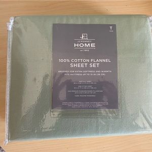 NWT Twin Flannel Sheet set never opened reseda color